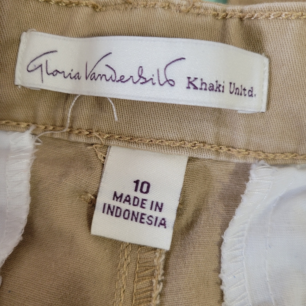 Gloria Vanderbilt khaki pants - Picture 3 of 6